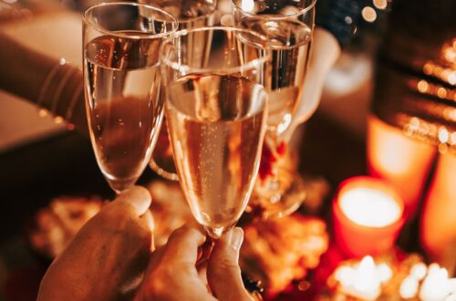nowy rok toast świętowanie życzenia